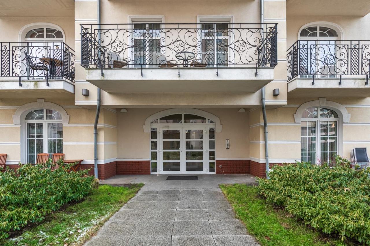 Apartamenty Trzy Korony By Noclegi Renters Swinoujscie Exterior photo